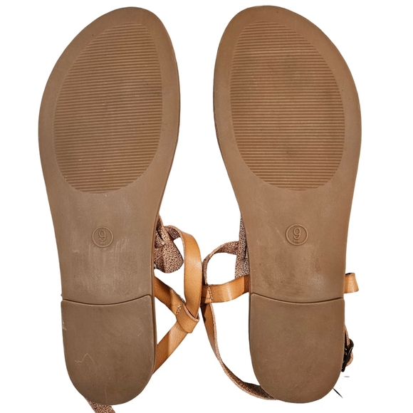 Universal Thread Kylianne Faux Leather Thong Sandal, Tan, Size 9 (NWOT) - Picture 11 of 11